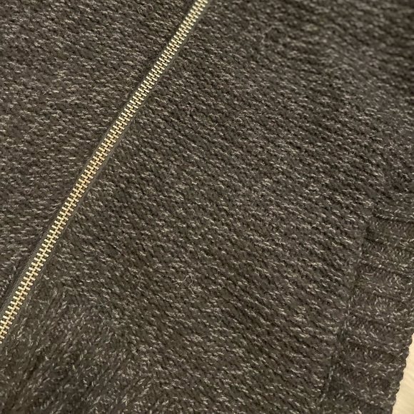 TNA sweater - Picture 6 of 6